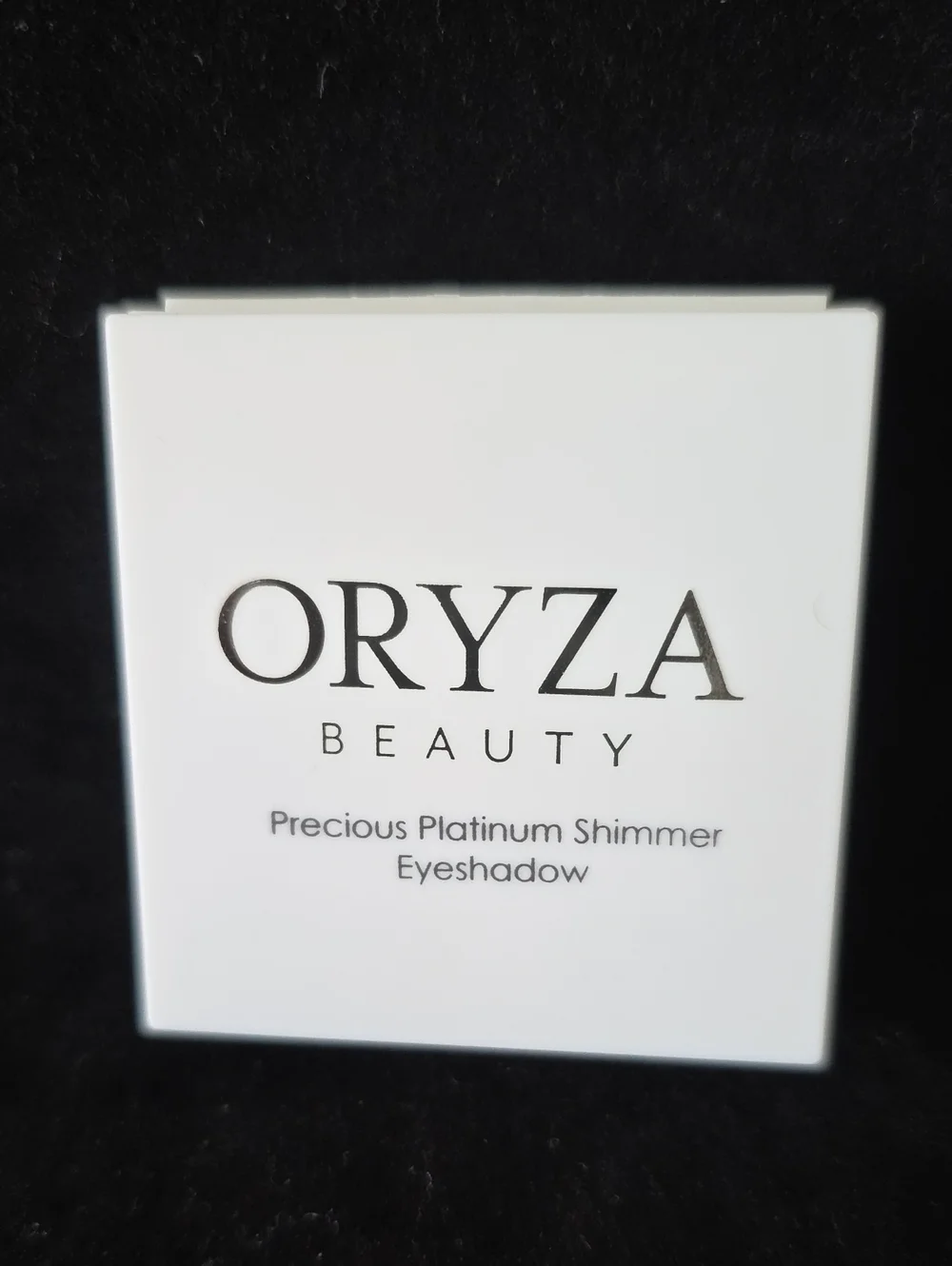 ORYZA Beauty Precious Platinum Shimmer Eyeshadow - Platinum Palette